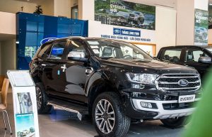 Xe oto Ford Everest