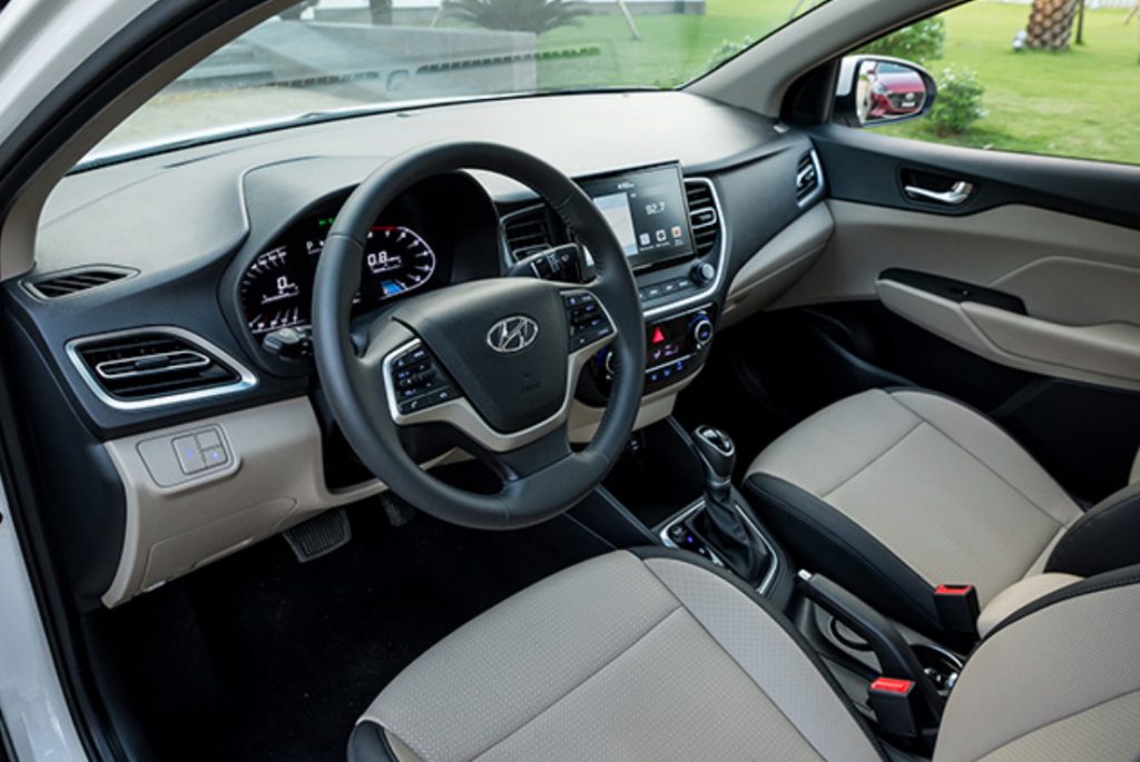 Nội thất xe Hyundai accent 2022