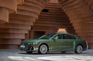 Xe Sedan Hạng Sang Cỡ Lớn Nổi Bật Tại Việt Nam