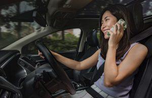 Tránh xao nhãng trong khi lái xe