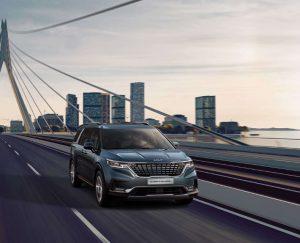 Kia Carnival một trong Những mẫu ô tô tiết kiệm dầu